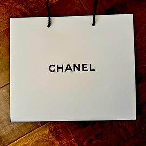 Chanel Shooing bag-small